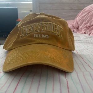 New York hat only been worn once.